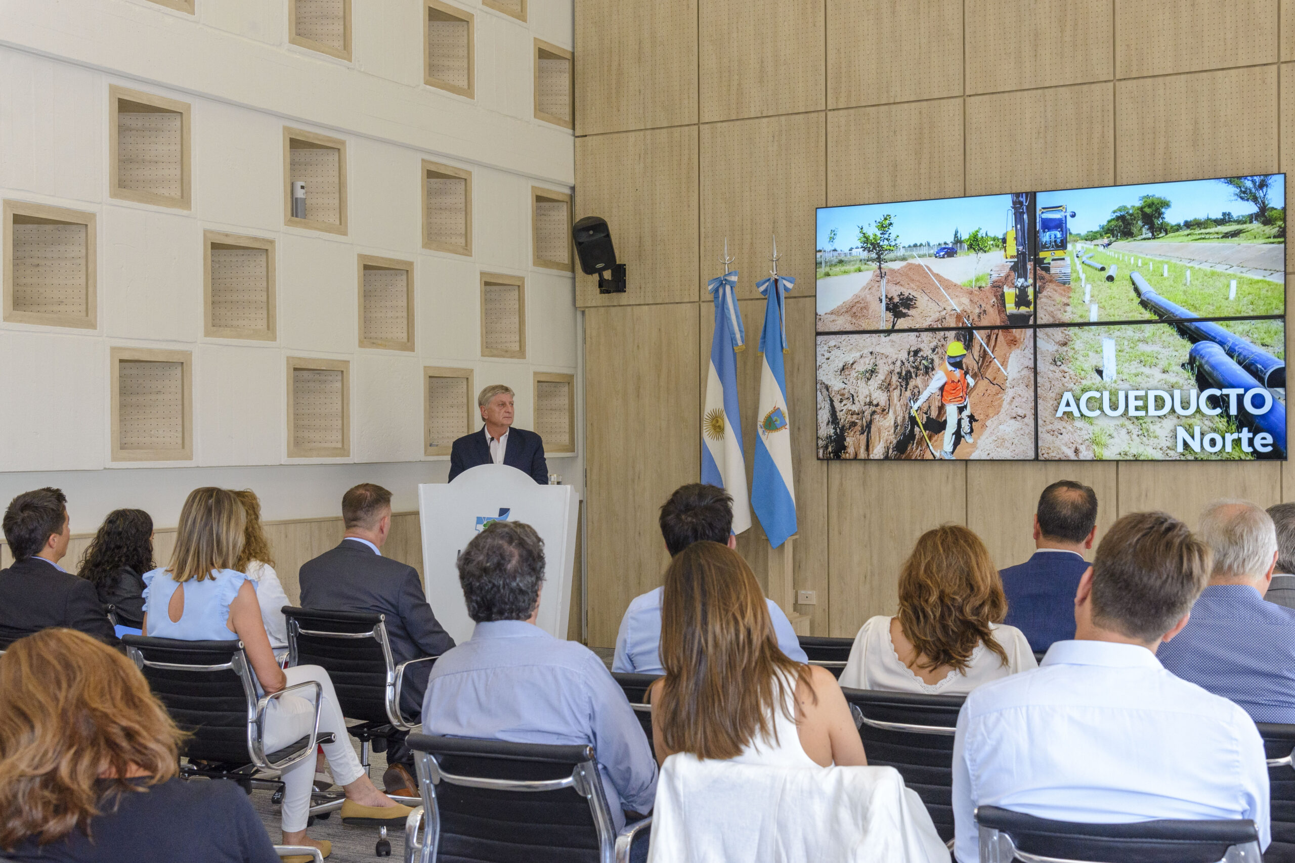 Ziliotto gira a la Legislatura los proyectos para garantizar alimentos y obra pública