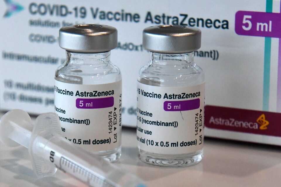 AstraZeneca admitió efectos secundarios de su vacuna contra el coronavirus