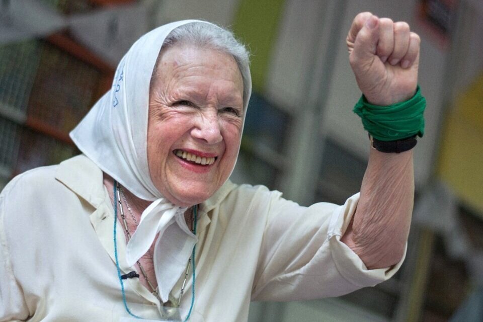 Falleció Nora Cortiñas, presidenta de Madres de Plaza de Mayo Línea Fundadora