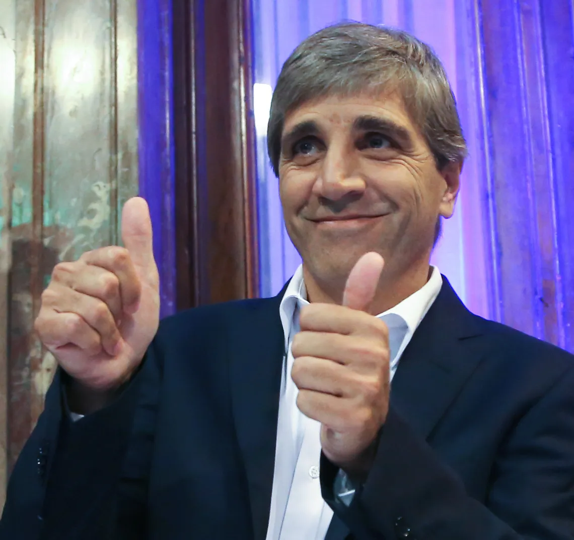 El Gobierno libertario fomentará el uso de dólares para transacciones domésticas