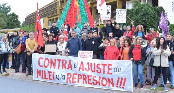 Asamblea Autoconvocada contra el ajuste salió a pedir que no se corte la luz y otros servicios esenciales por falta de pago