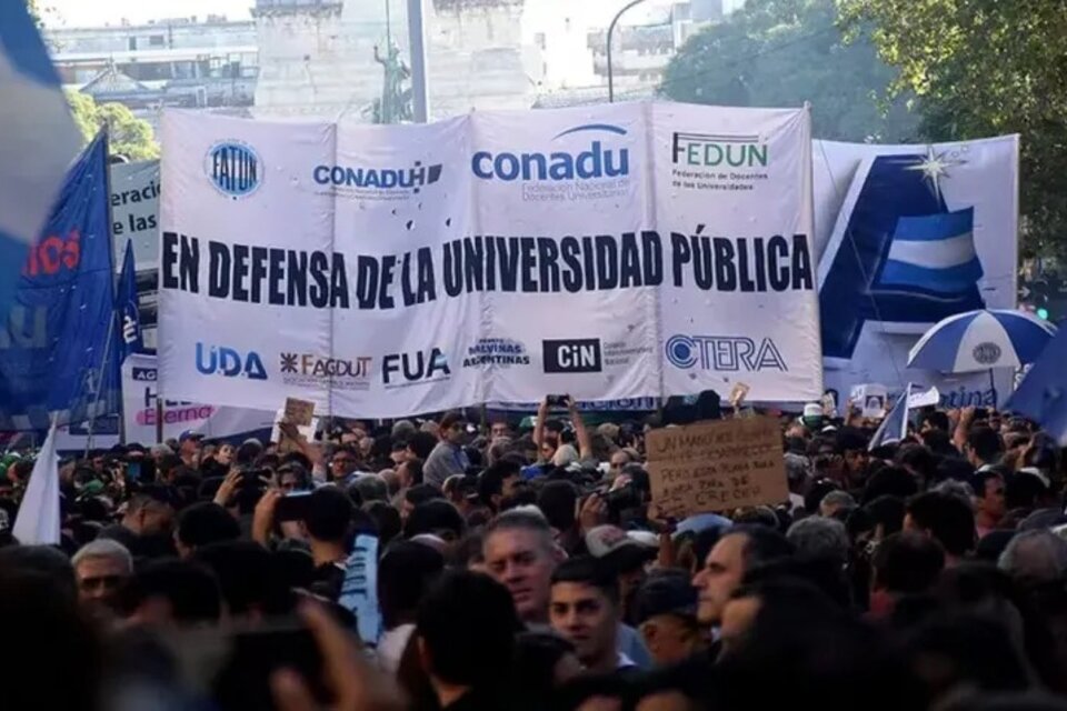 Las universidades van a un paro de 48 horas el martes y miércoles «ante la falta de respuestas del Gobierno»