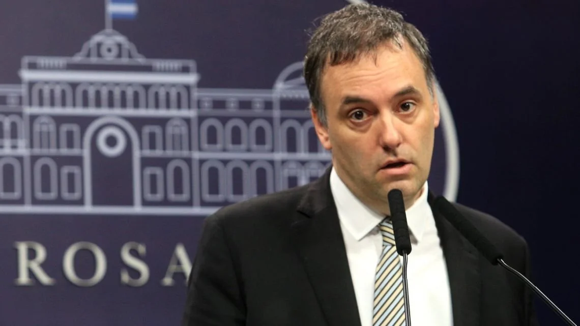 Adorni: “los jueces están designados en comisión y esa es la decisión del Presidente»