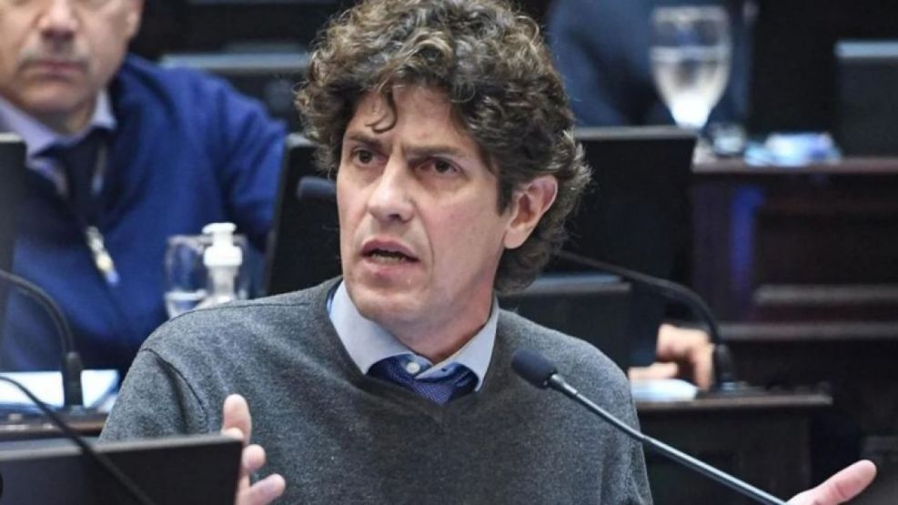 Lousteau al hueso contra los radicales que cambiaron su voto: «traicionaron a los jubilados»