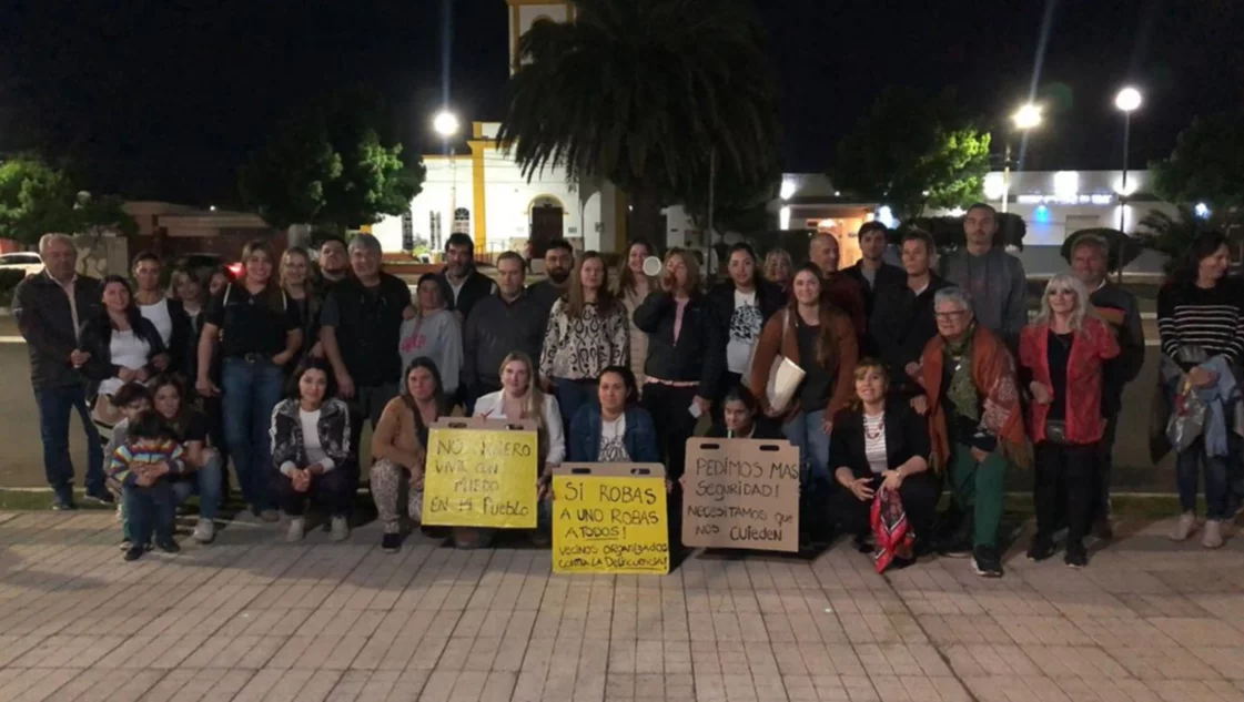 Manifestación de comerciantes de Toay por ola de robos