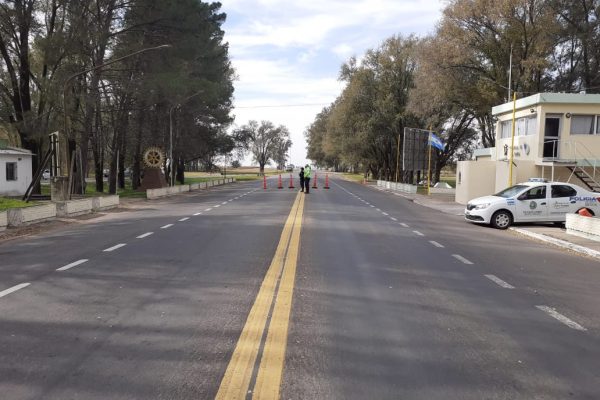 Una bomba en el camino: pararon a otro camionero borracho en el puesto caminero de Catriló