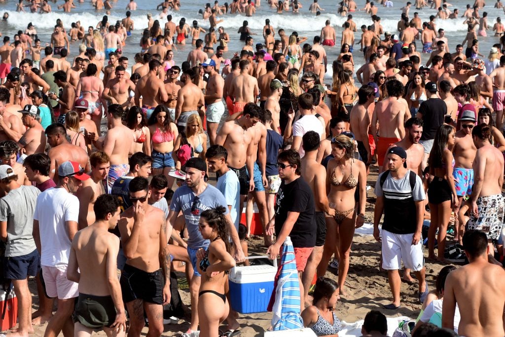 Las vaca vienen saladas: una familia necesita al menos un millón y medio de pesos para irse una semana a Mar del Plata