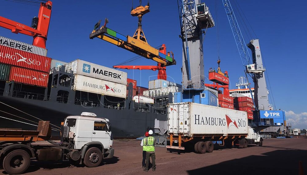 Suba de importaciones provocan déficit comercial récord en enero