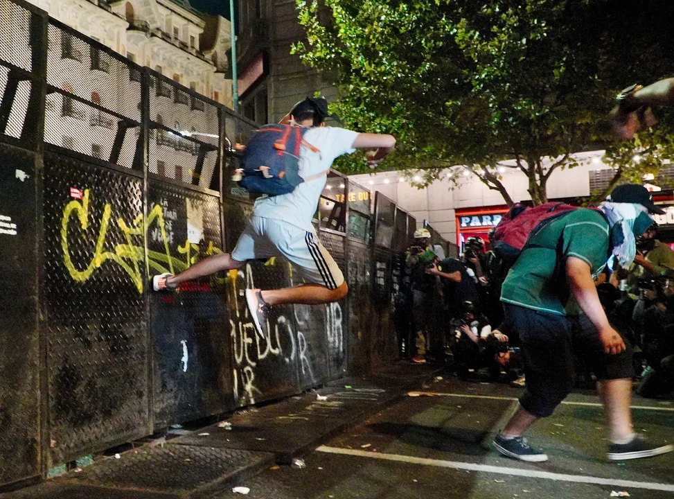 Afuera: prohíben el ingreso a la cancha a diez barras por los  disturbios en el Congreso