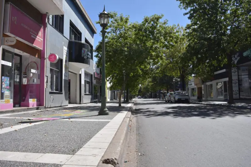 Prestá atención: desde este domingo cortan una calle en pleno centro santarroseño