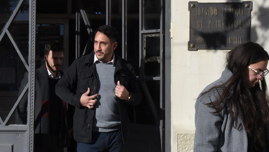 Afiliación «trucha»:  Boschi se negó a declarar