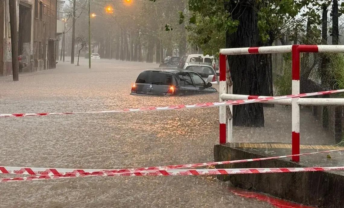 Temporal en Buenos Aires: ya son más de 1.000 los evacuados