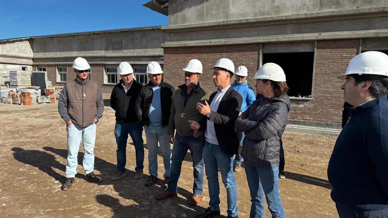 Avanza la construcción del Hospital de Nivel 4 en La Adela