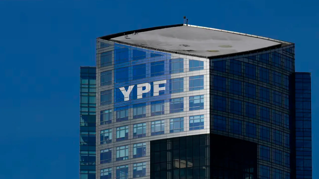 El Gobierno le pidió a la Justicia de Estados Unidos suspender el fallo por la expropiación de YPF