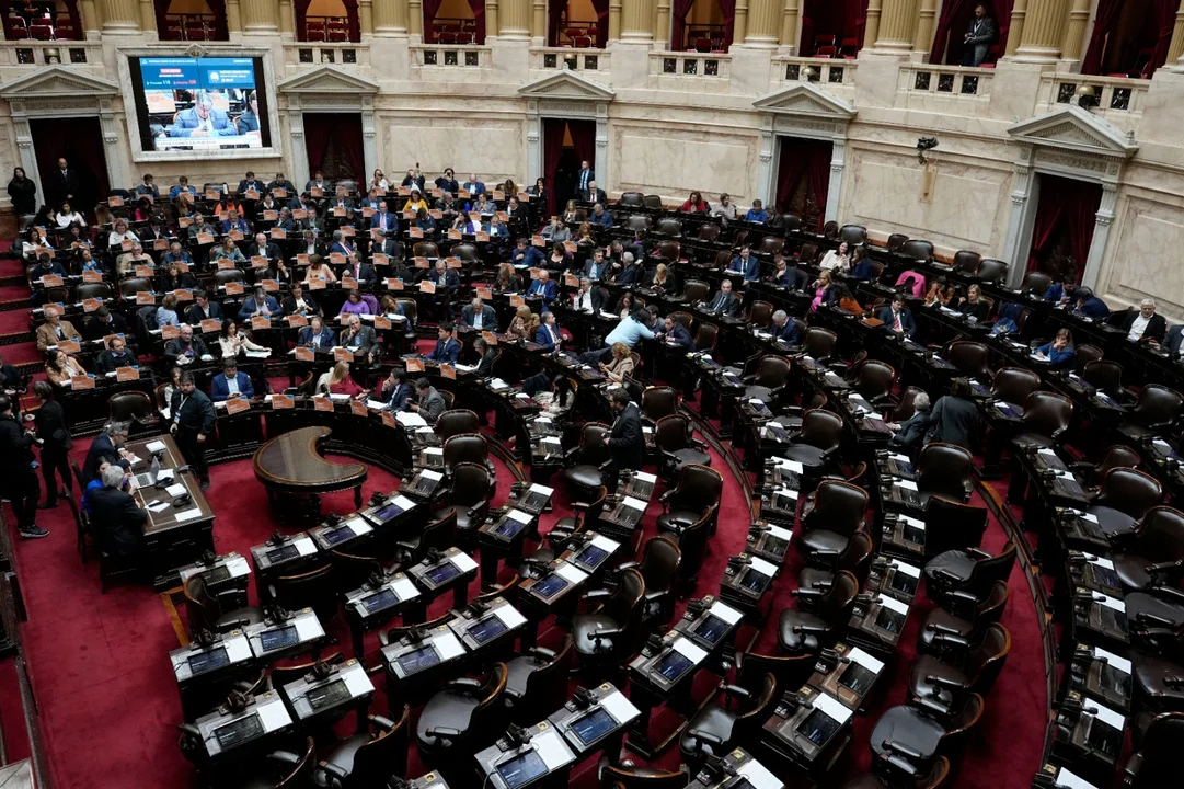 Por amplia mayoría, la oposición logró aprobar el aumento a los jubilados
