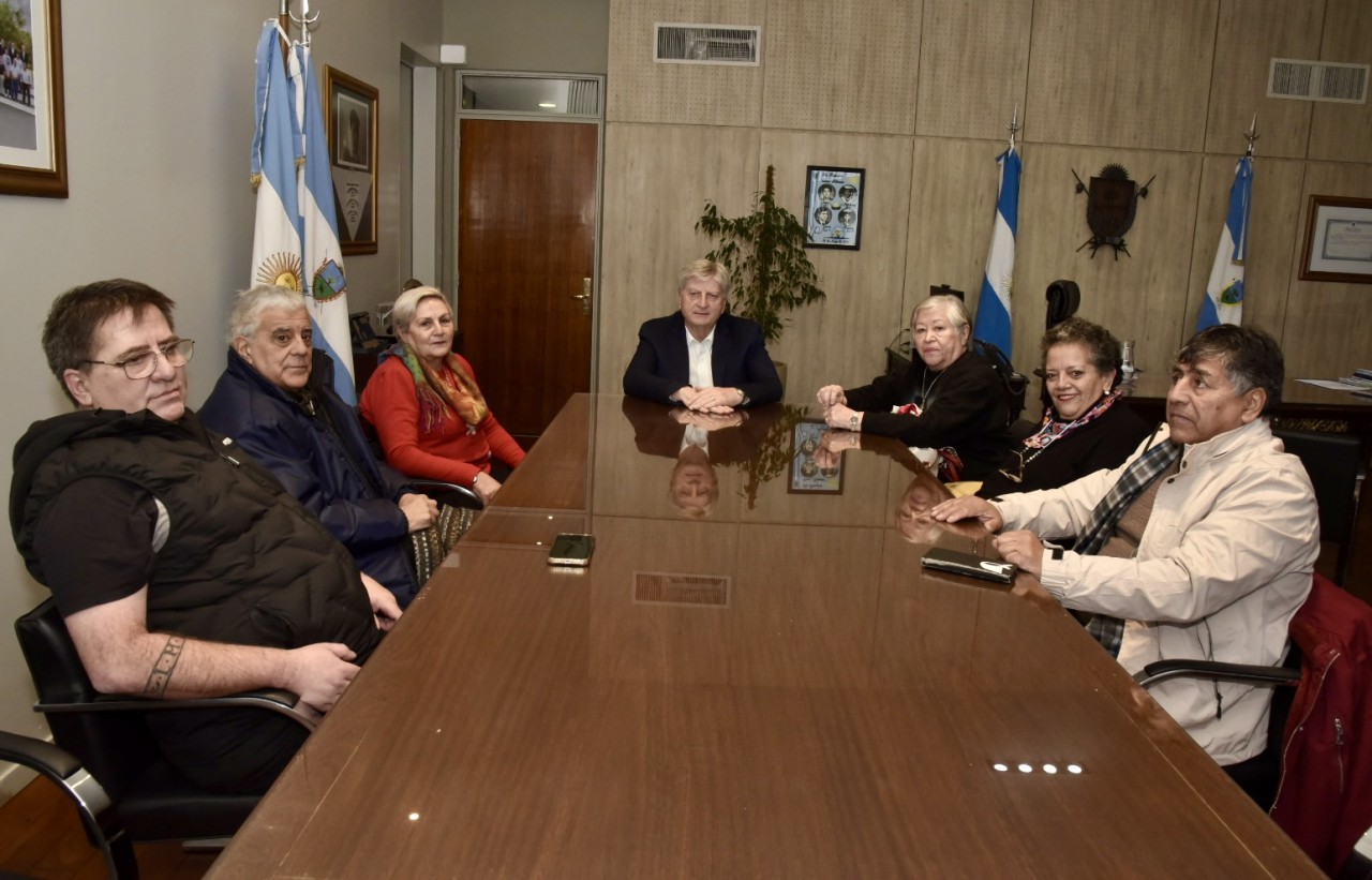 Ziliotto recibió a jubilados de ATE y les aseguró que La Pampa mantendrá su caja previsional