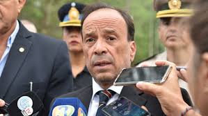 El ministro de Seguridad pidió informes a Jefatura por sanción a un policía que tomó mate con di Nápoli