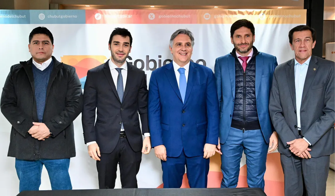 Pullaro y el bloque Provincias Unidas: «desde aquí va a surgir un Presidente»