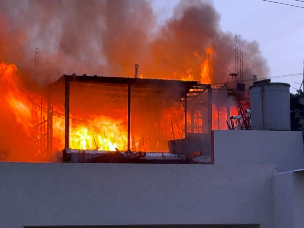 Por una salamandra se incendió totalmente una casa en Pico