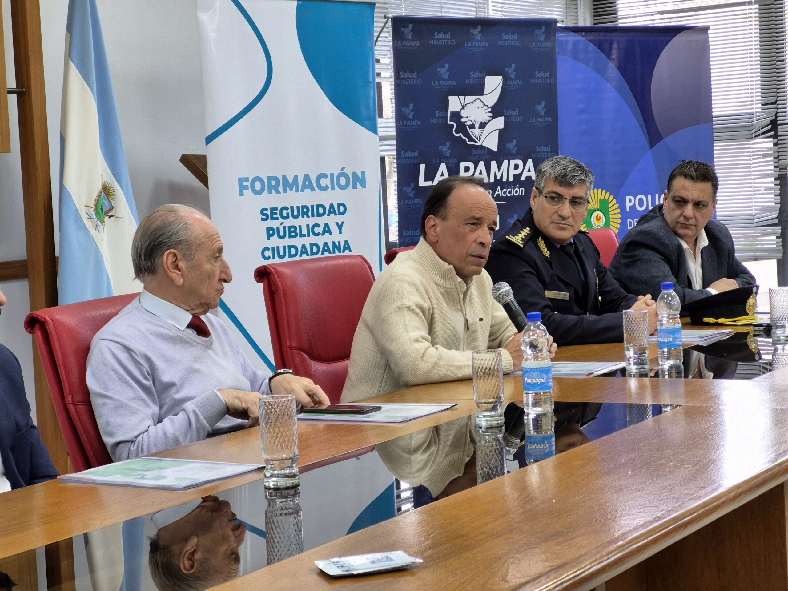 La Pampa presentó una guía para la intervención en urgencias de salud mental