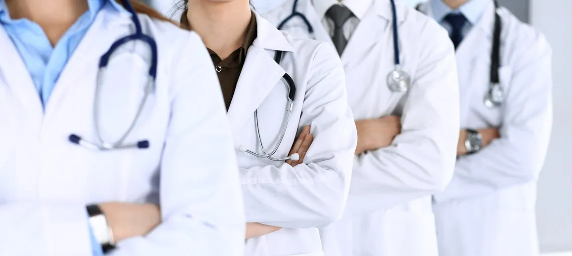 El Gobierno libertario endurece la convalidación de títulos médicos de extranjeros
