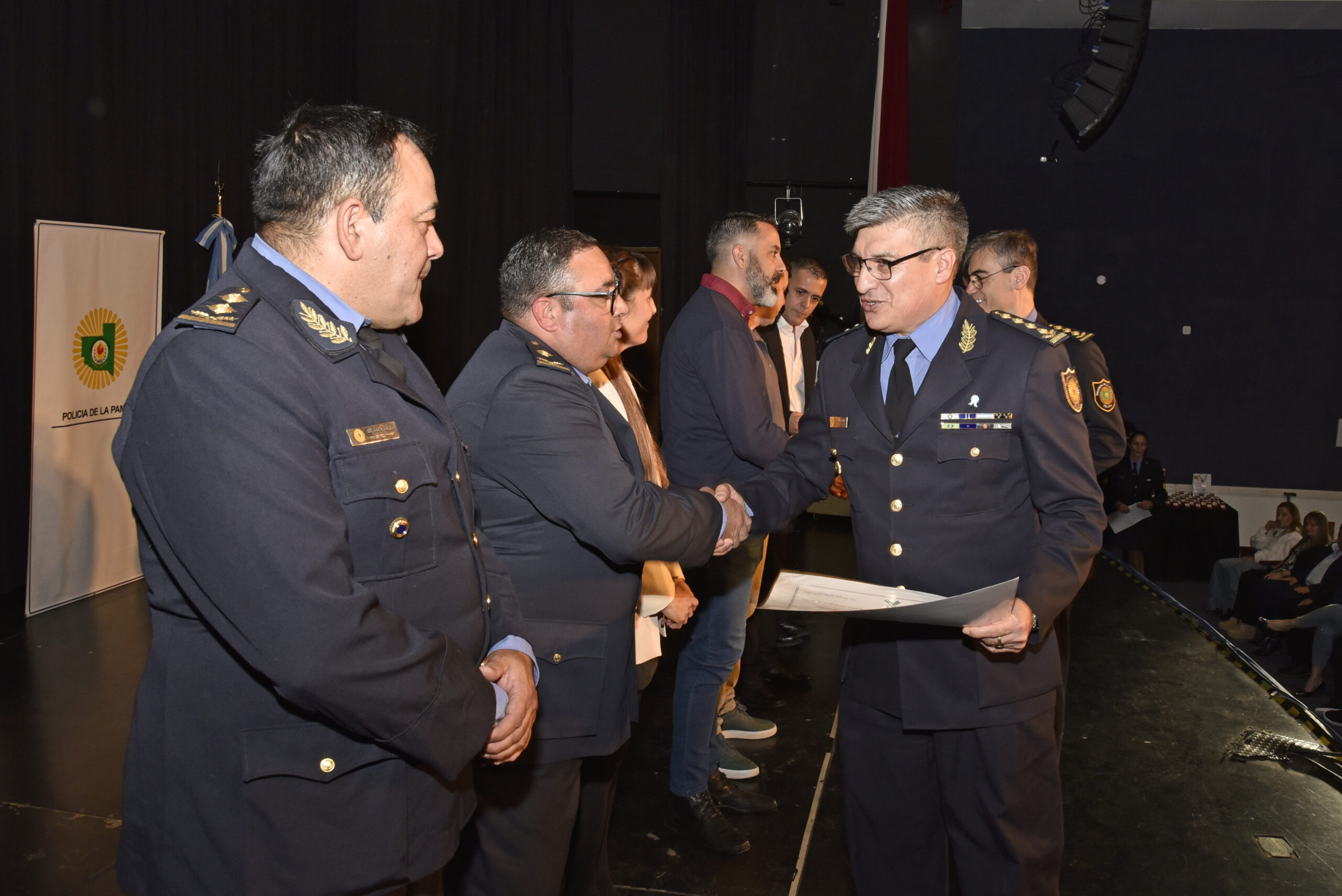 Reconocieron a organismos policiales