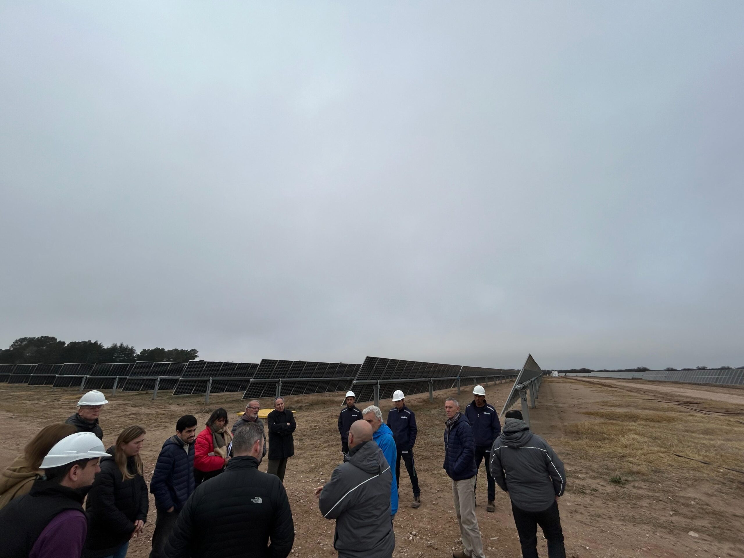 Recorrieron el Parque Solar Fotovoltaico de Victorica