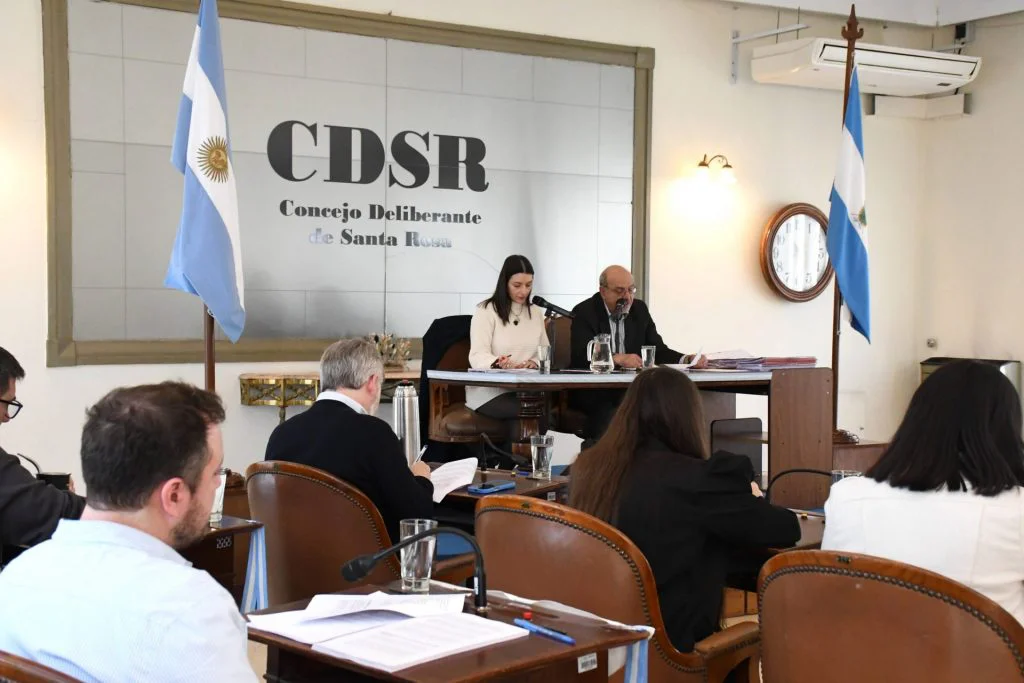 La avanzada de Clarín, por ahora con el freno de mano