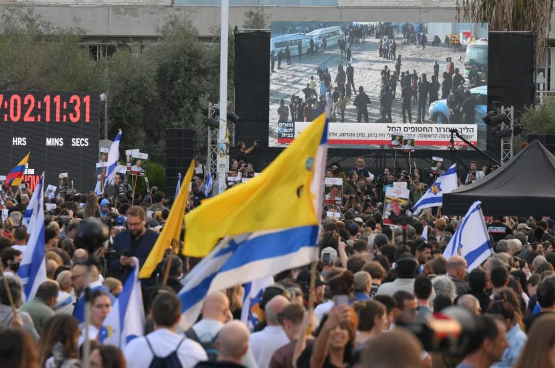 Hamás liberó a 20 rehenes israelíes