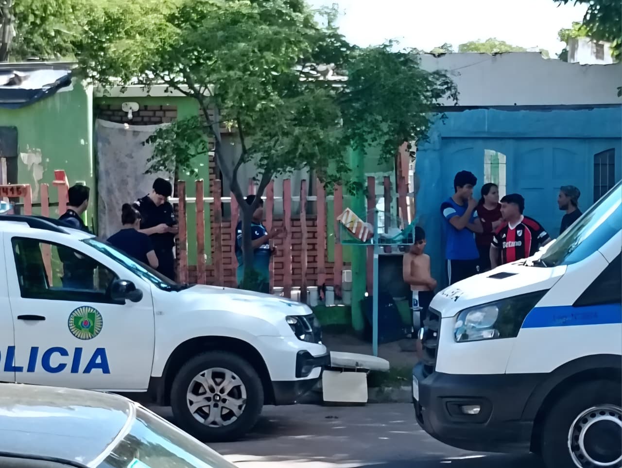 Una mujer apuñaló a un hombre en Pico