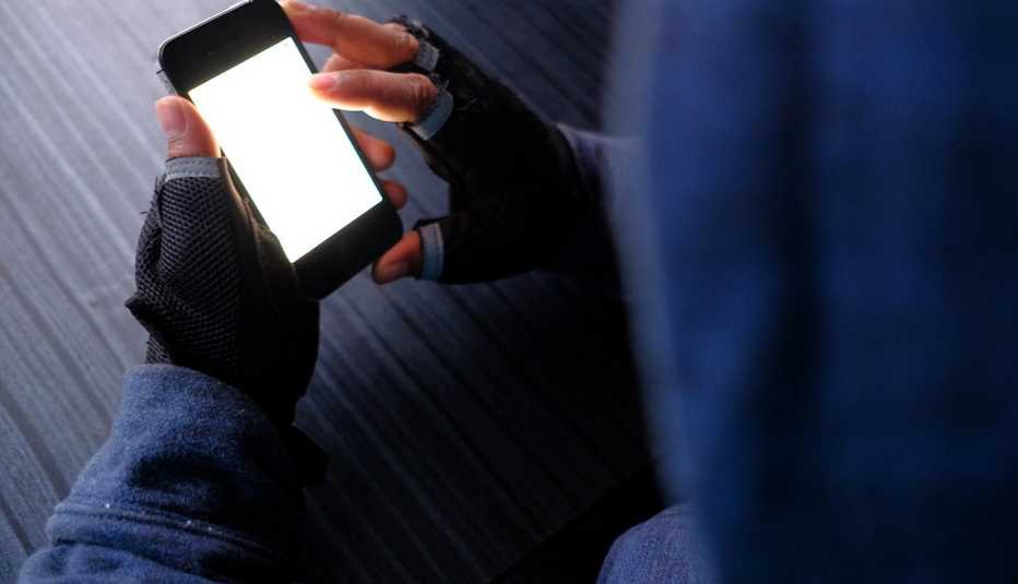 Los estafadores no se toman vacaciones: ahora le sacaron 21 millones a un hombre de Luiggi