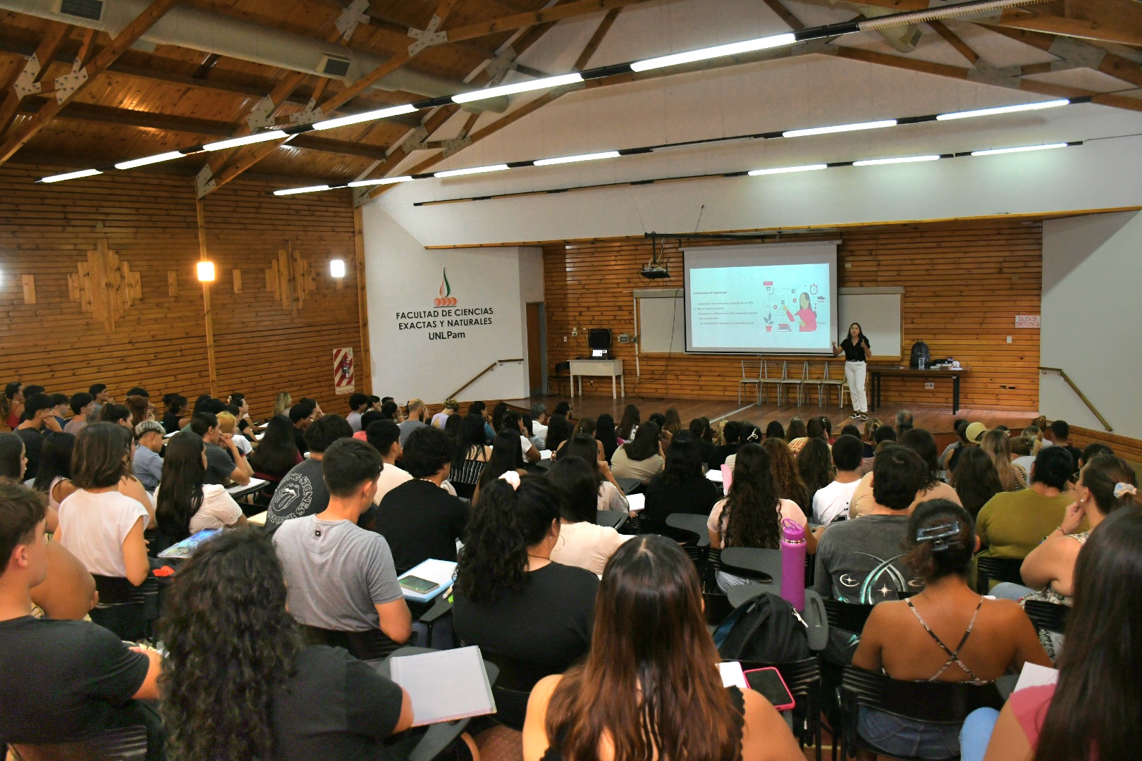 El 92% de los estudiantes que arrancaron medicina son pampeanos