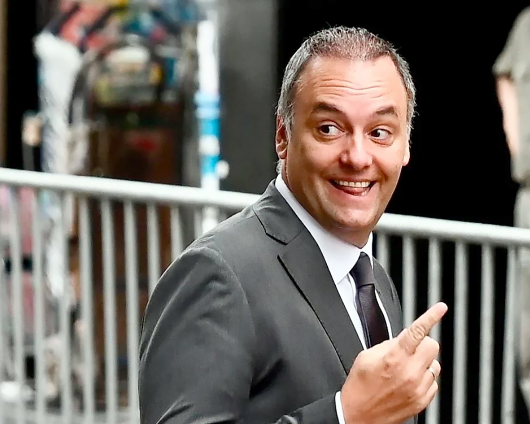 Fiscal imputó a  Adorni por enriquecimiento ilícito y pidió una docena de medidas de prueba