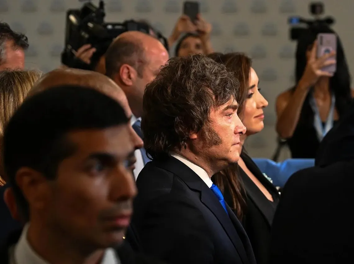 Ni se miran: la transmisión oficial invisibilizó a Villarruel durante el discurso de Milei