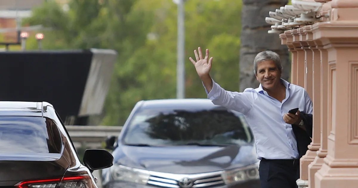 “Toto” Caputo dice que “este es el camino correcto”
