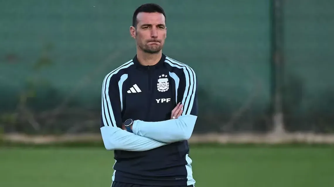 Scaloni es uno de los candidatos a dirigir el Real Madrid después del  Mundial