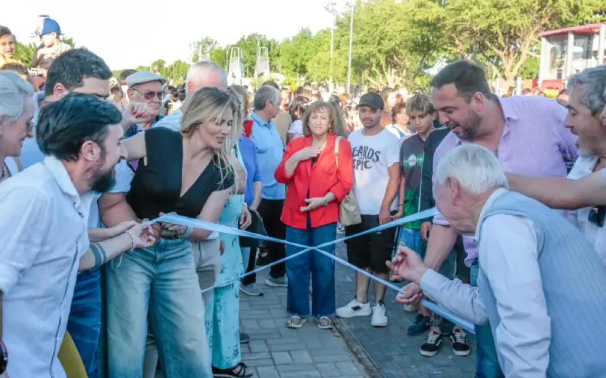 Se inauguró el Parque Lineal y fue mucha gente