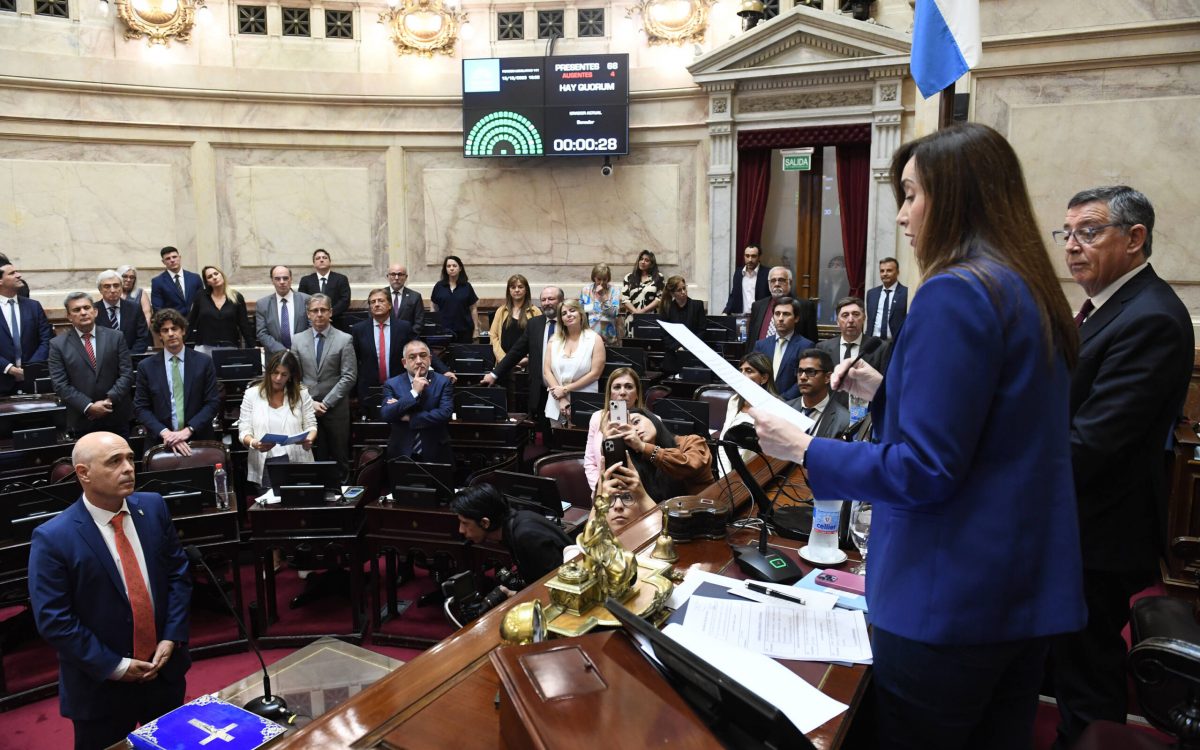 Otro aumento para los senadores: van a ganar mas de 10 millones