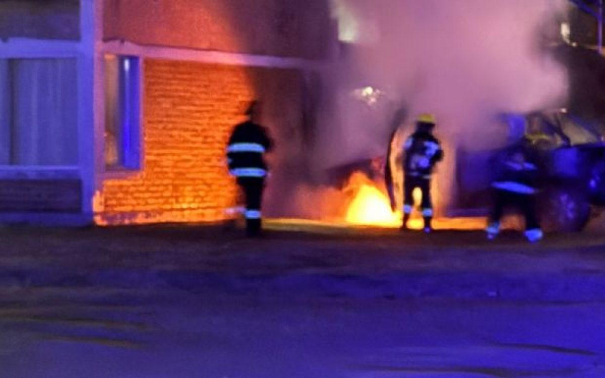 Se quemó una camioneta en Pico y quedó destruida