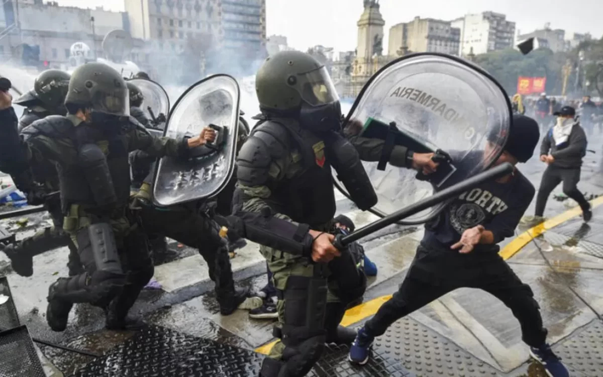 Incidentes en el Congreso: liberan a 17 detenidos y otros 16 siguen presos