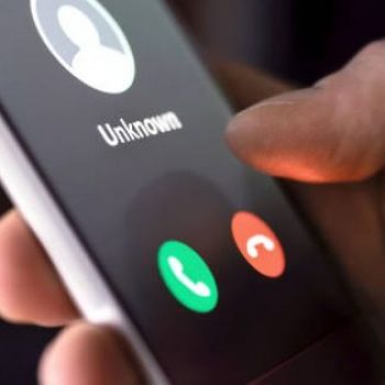 Ni el frío para a los estafadores: ahora quisieron hackear teléfono del comisario de Toay