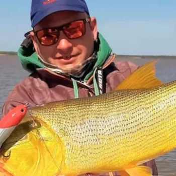 Encontraron el cuerpo del guía de pesca desaparecido junto a su hijo en el Río Paraná