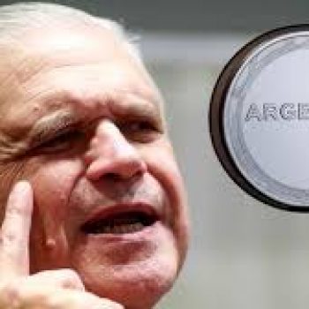 ¿Saluden al peso que se va?: entró al Congreso un proyecto para cambiar la moneda, quitarle tres ceros y llamarla «Argentum»
