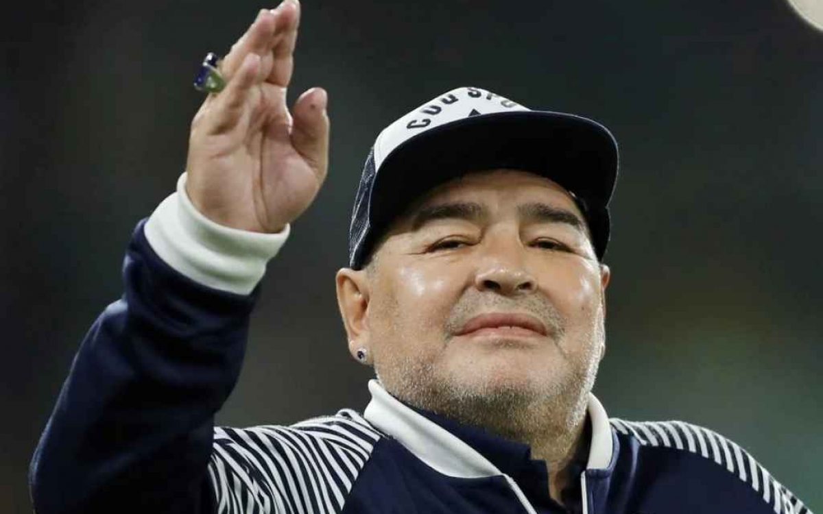 Giro en el caso Maradona: un nuevo informe médico dice que murió por una insuficiencia cardíaca aguda y no hubo agonía