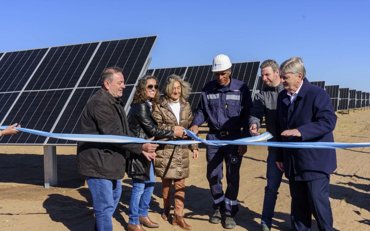Ziliotto inauguró en Victorica el primer parque solar de La Pampa