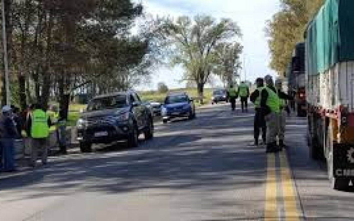 Dos camioneros conducían con alcohol en sangre por la 5