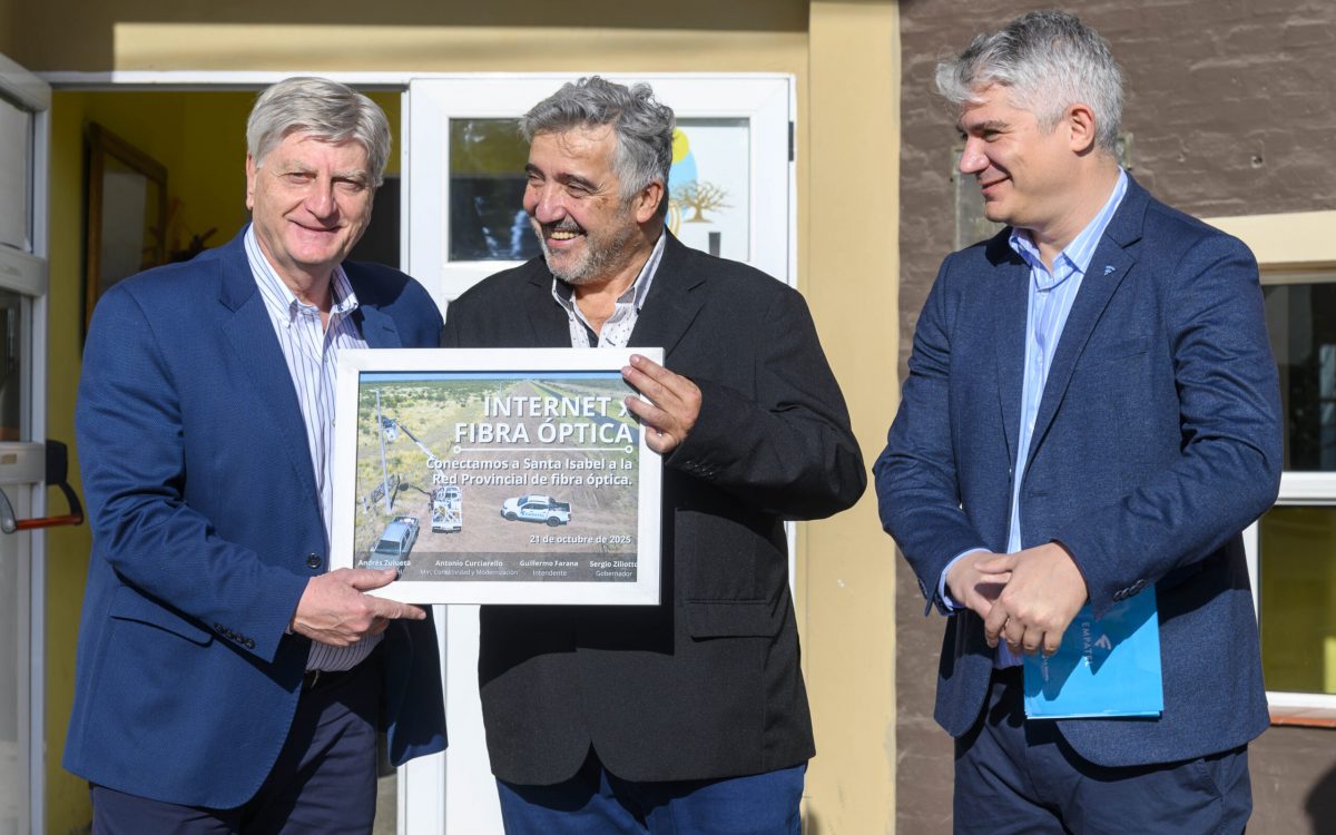 Ziliotto inauguró la llegada de la fibra óptica al oeste pampeano