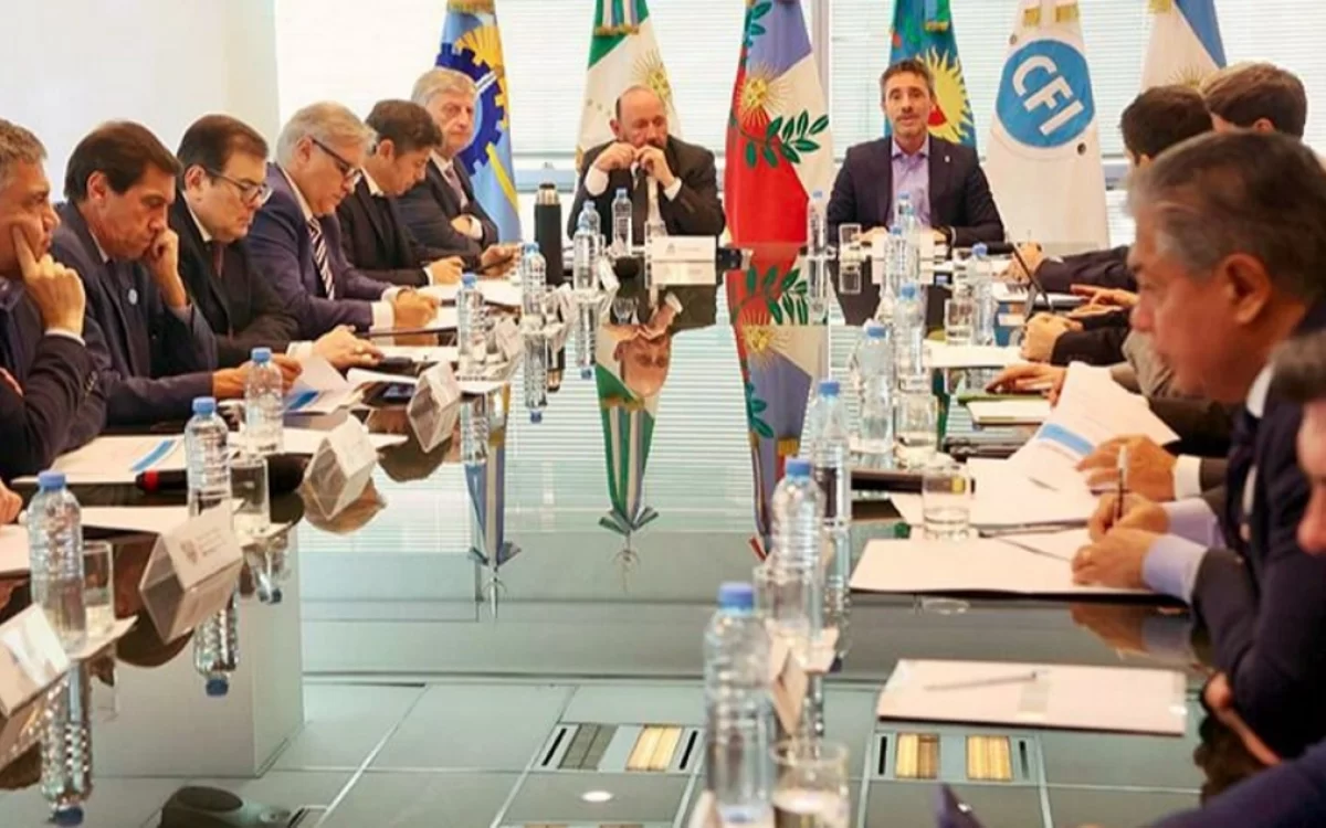 Ziliotto y otros gobernadores se juntaron en el CFI y presionan por una reforma fiscal